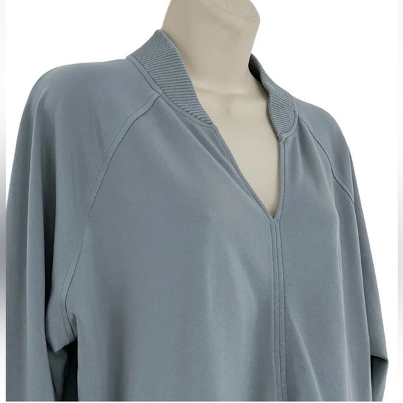 Athleta Eastbound Sweatshirt Woman's Sz 1X Minimalistic Grey / Muted Aqua - Picture 3 of 9